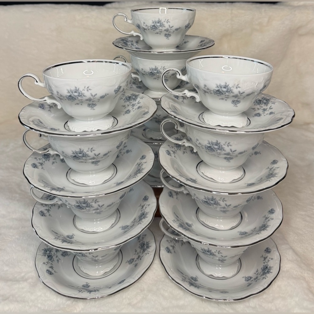 Johann Haviland Bavaria Germany Blue Garland Footed Teacups & Saucers, set of 8 - Picture 11 of 12
